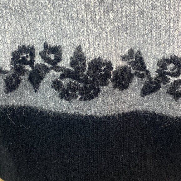 VTG Garland Super Soft Silk Angora Blend V-Neck Sweater Gray/Black Sz M #289P - Picture 7 of 7